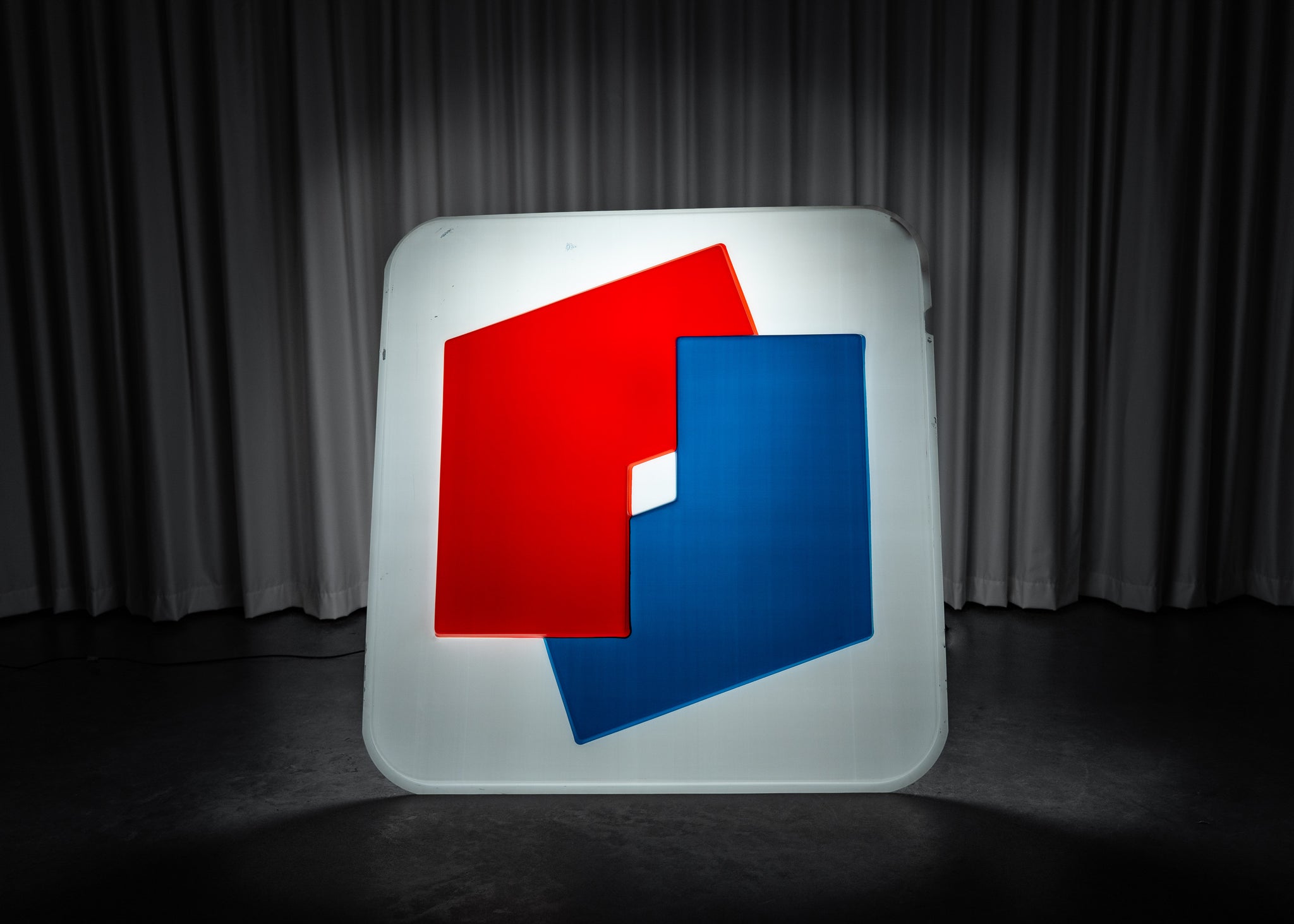 Plaque de boite lumineuse publicitaire Elf, 1967