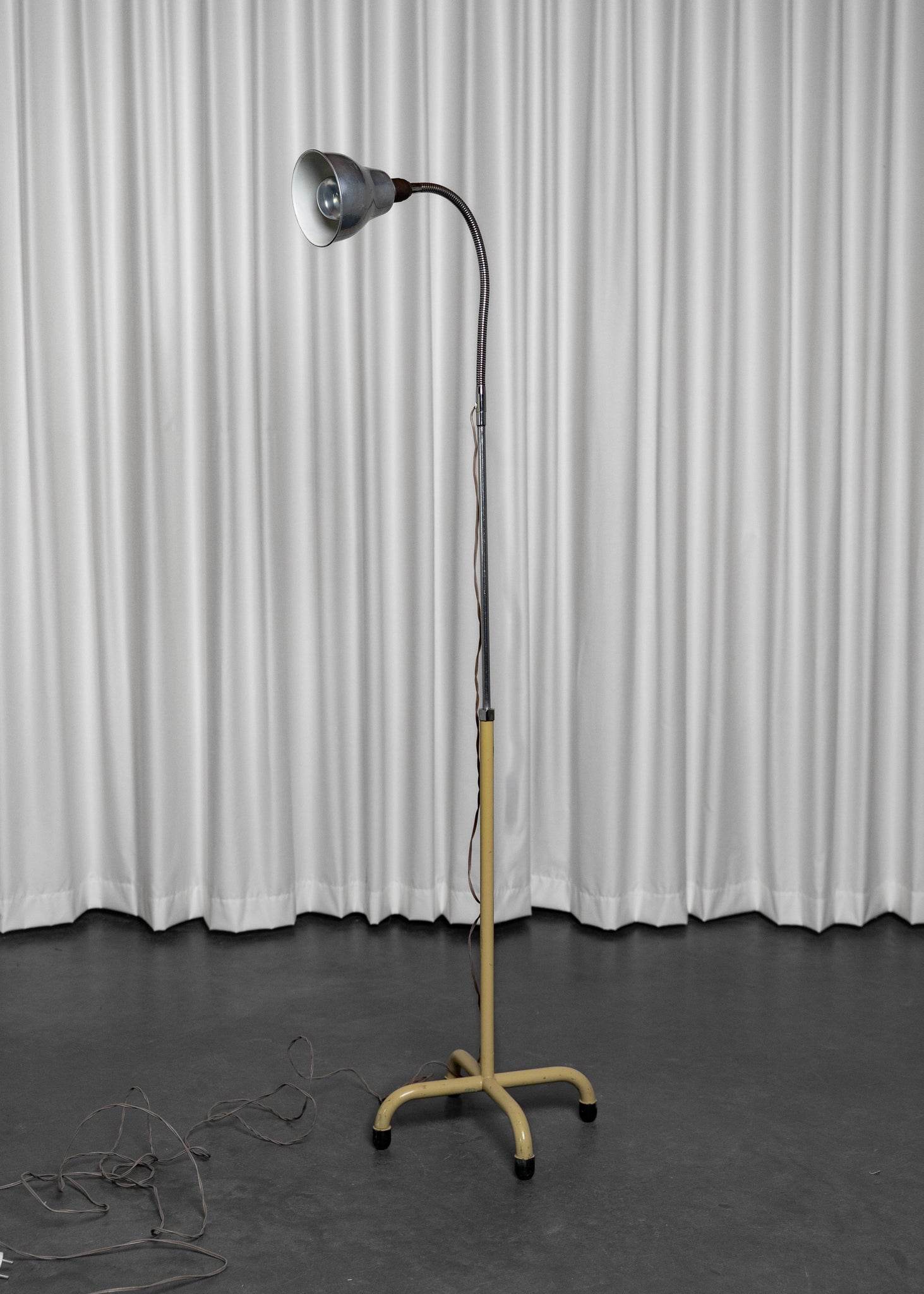 Lampe médicale vintage