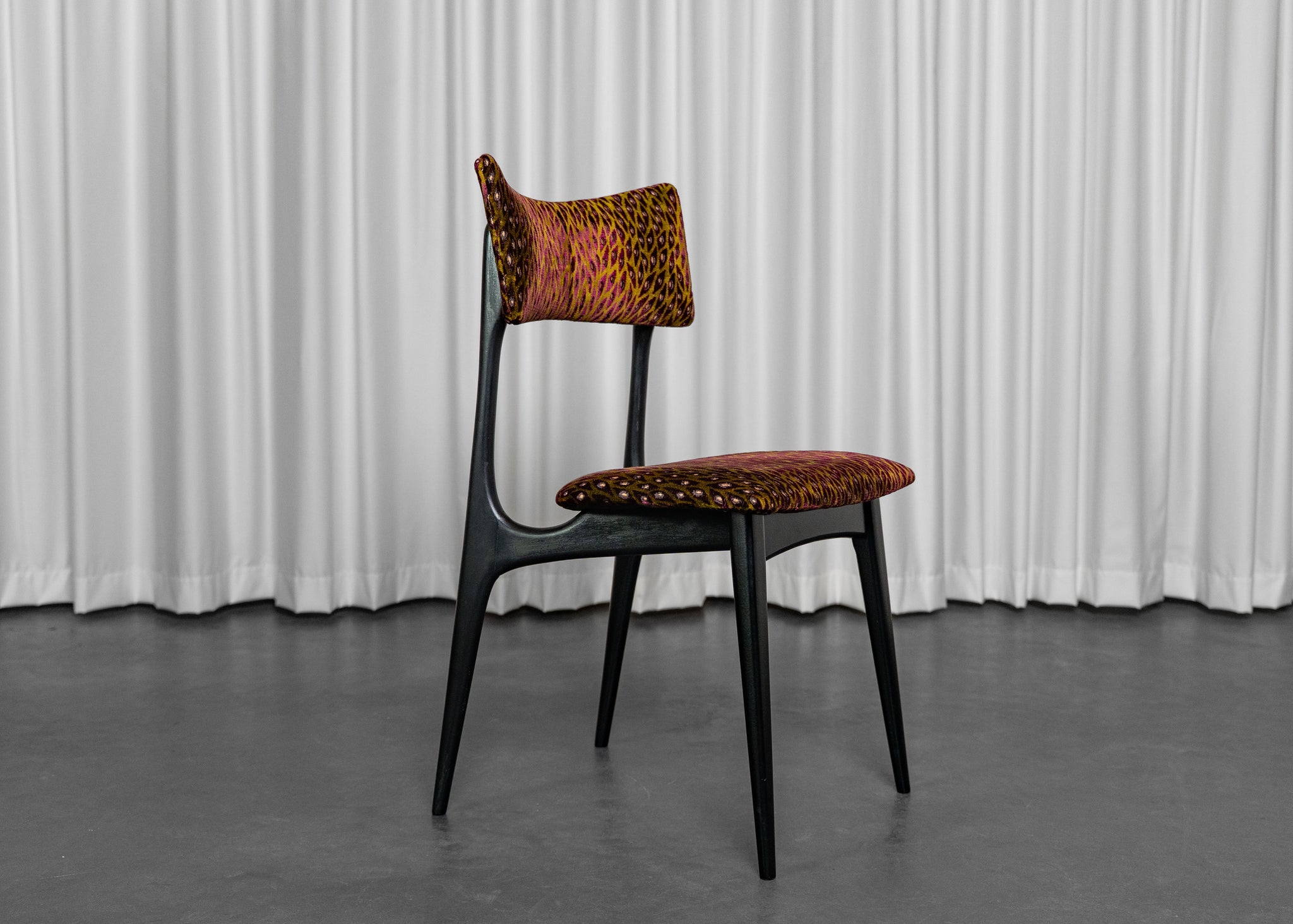 Set de 4 chaises modernistes dans le style d'Alfred Hendrickx