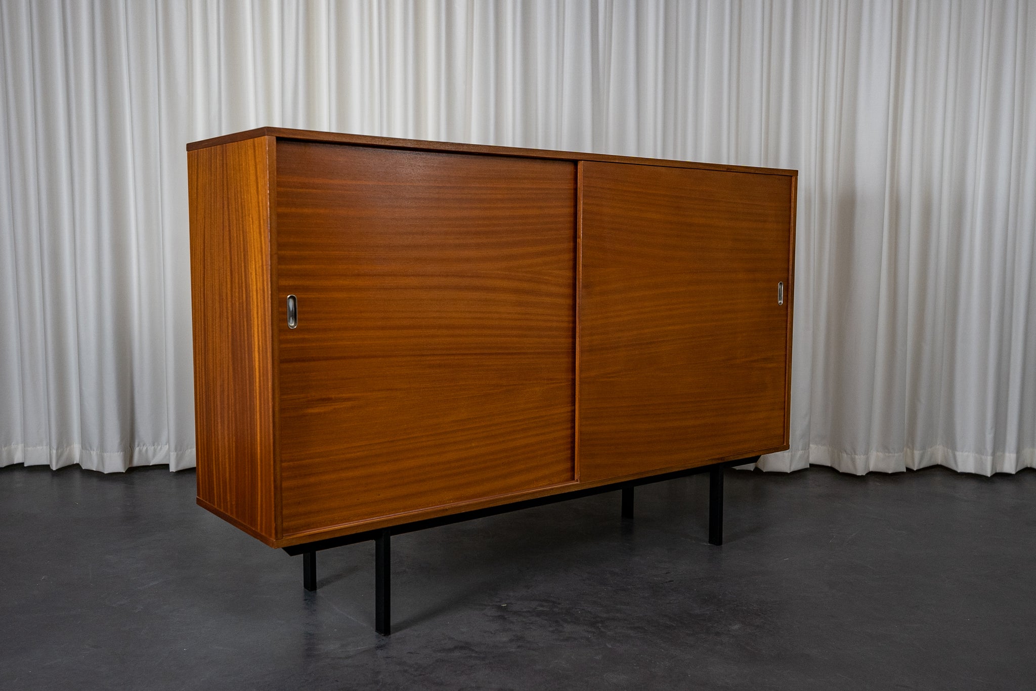 Enfilade moderniste Pierre Guariche pour Meurop, Belgique,1960