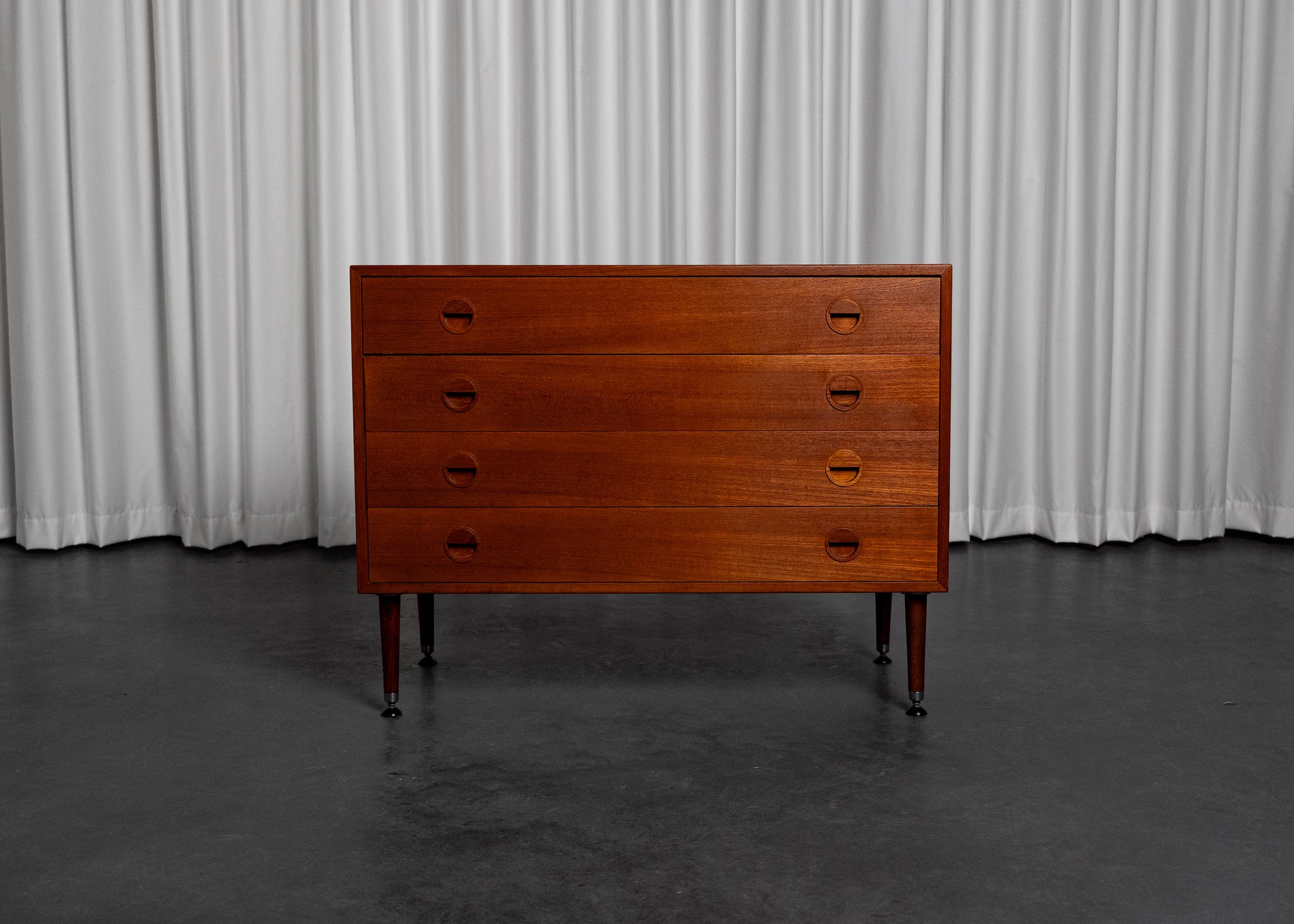 Commode en teck par Rud Thygesen et Johnny Sørensen pour HG Furniture, Danemark, 1960