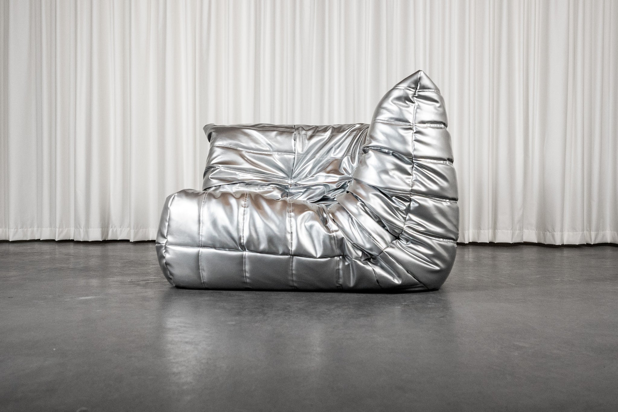 Silver Togo d'angle par Michel Ducaroy pour Ligne Roset, France, 1973