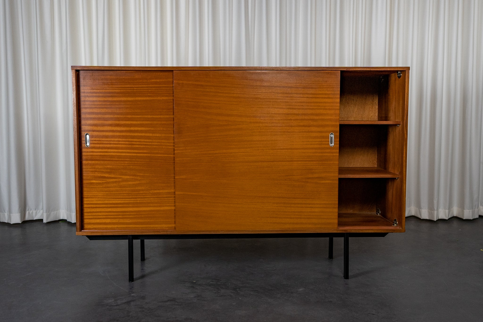 Enfilade moderniste Pierre Guariche pour Meurop, Belgique,1960