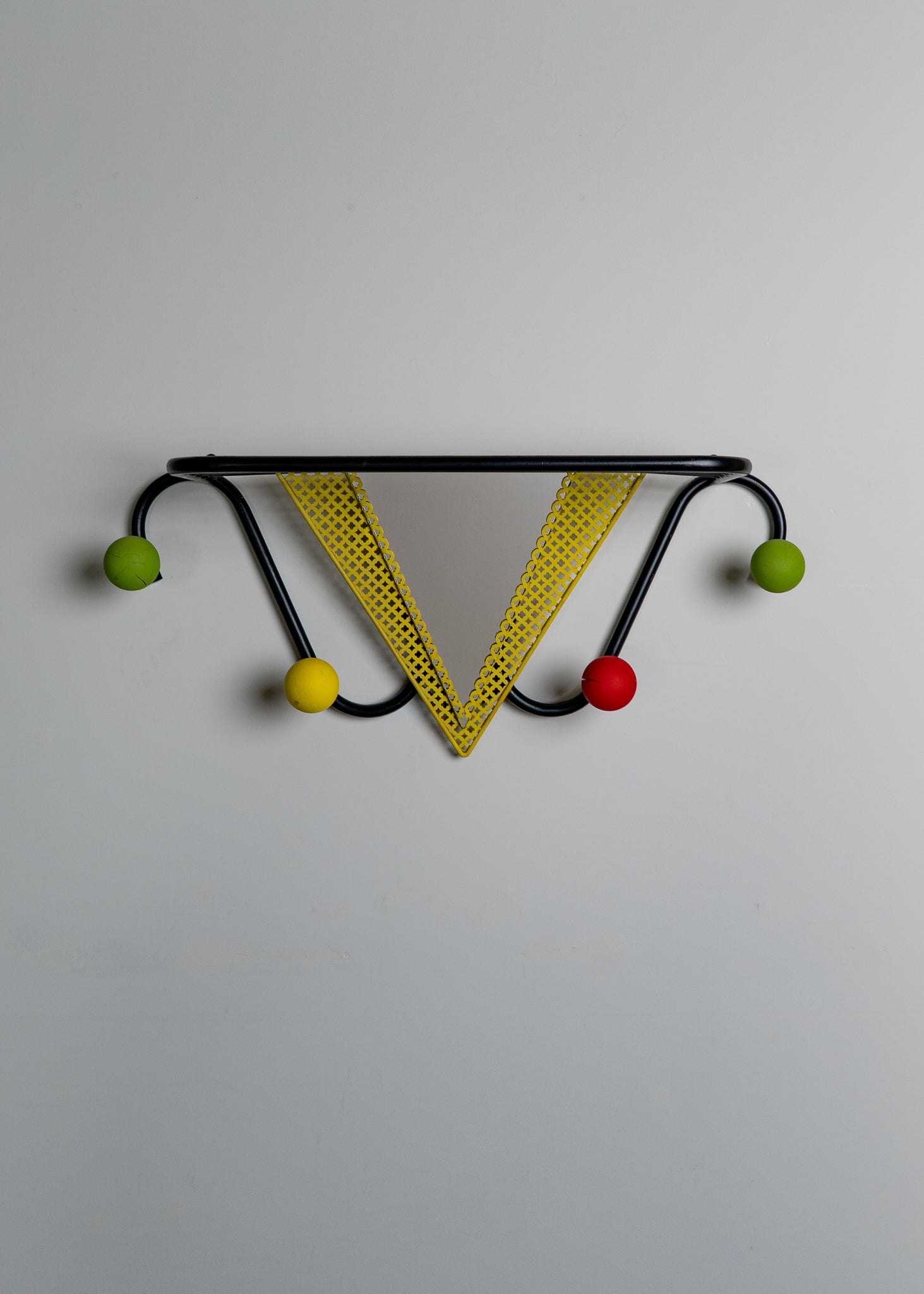 Porte manteau mural Mathieu Matégot, France, 1950