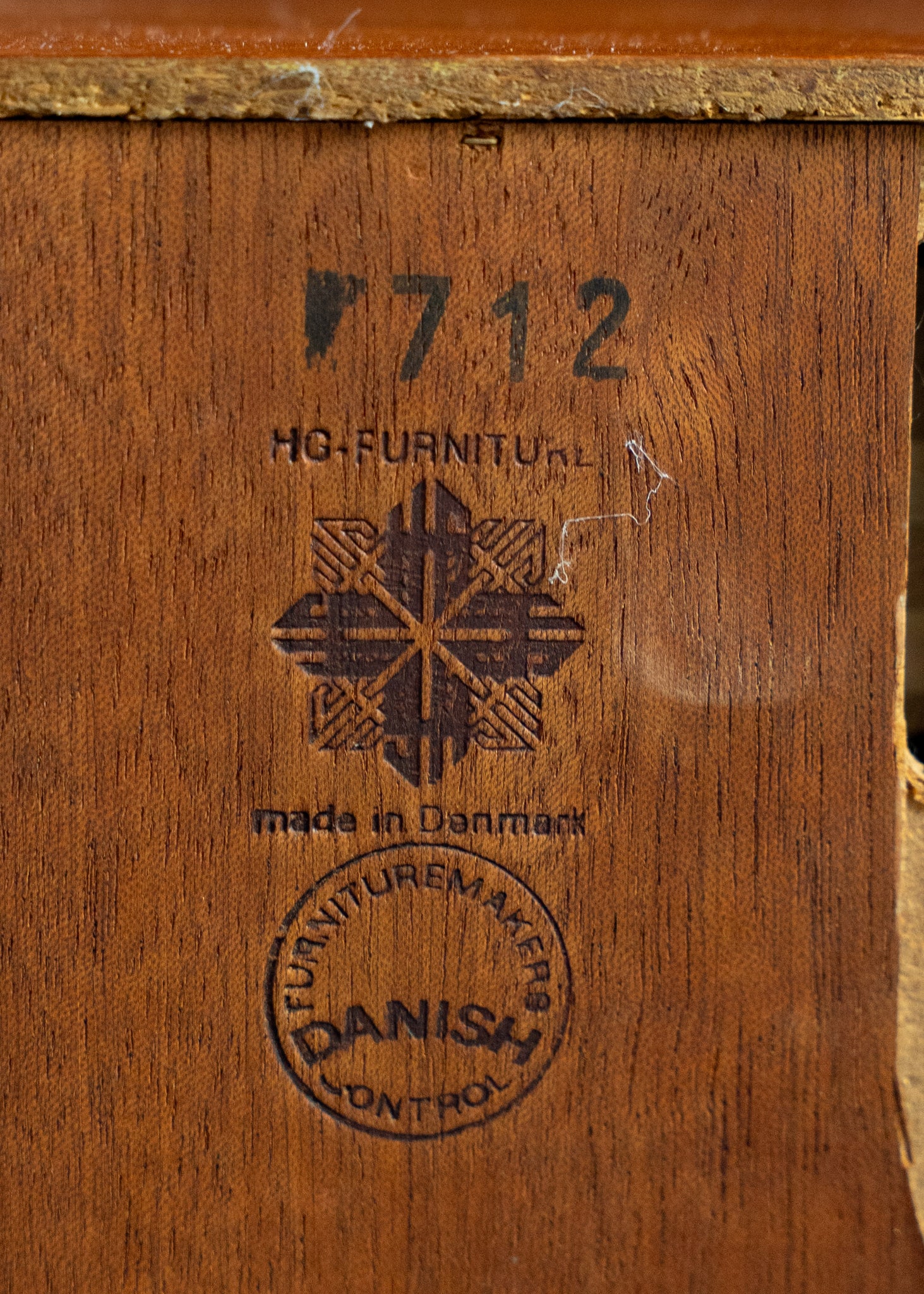 Commode en teck par Rud Thygesen et Johnny Sørensen pour HG Furniture, Danemark, 1960