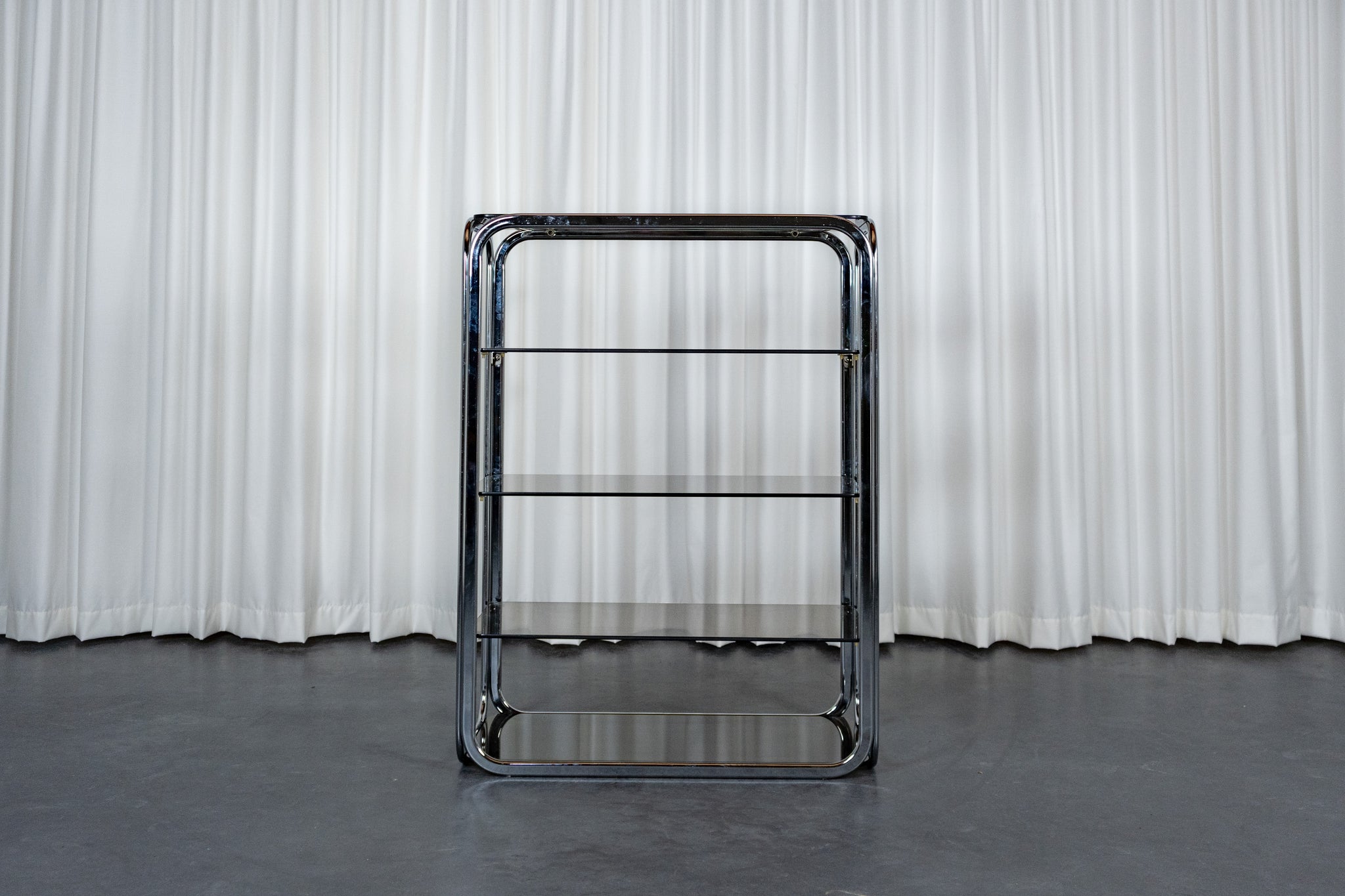 Etagère tubulaire chromée