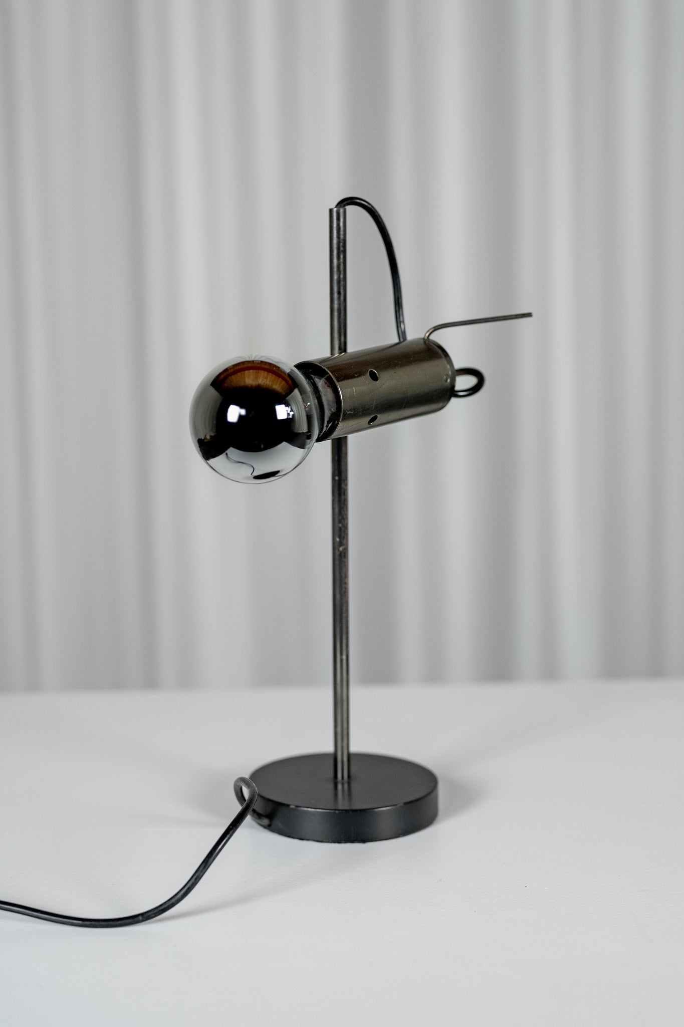 Lampe de Bureau Modèle 251 par Tito Agnoli pour Oluce, Italie, 1950s