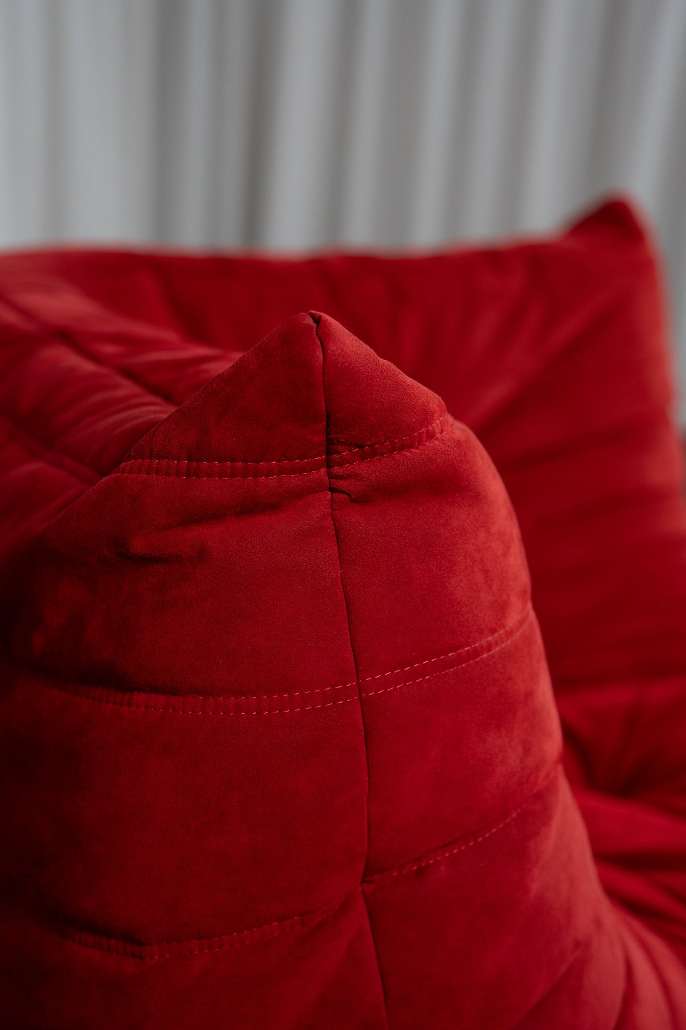Angle Togo par Michel Ducaroy pour Ligne Roset, France,