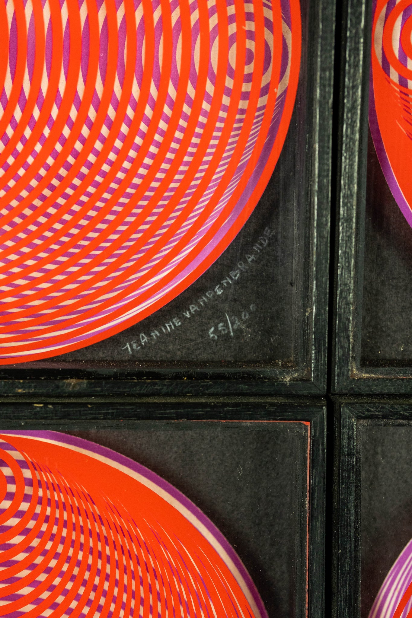 Série de 9 cadres Op Art numérotés et signés Jeanine Vandenbrande