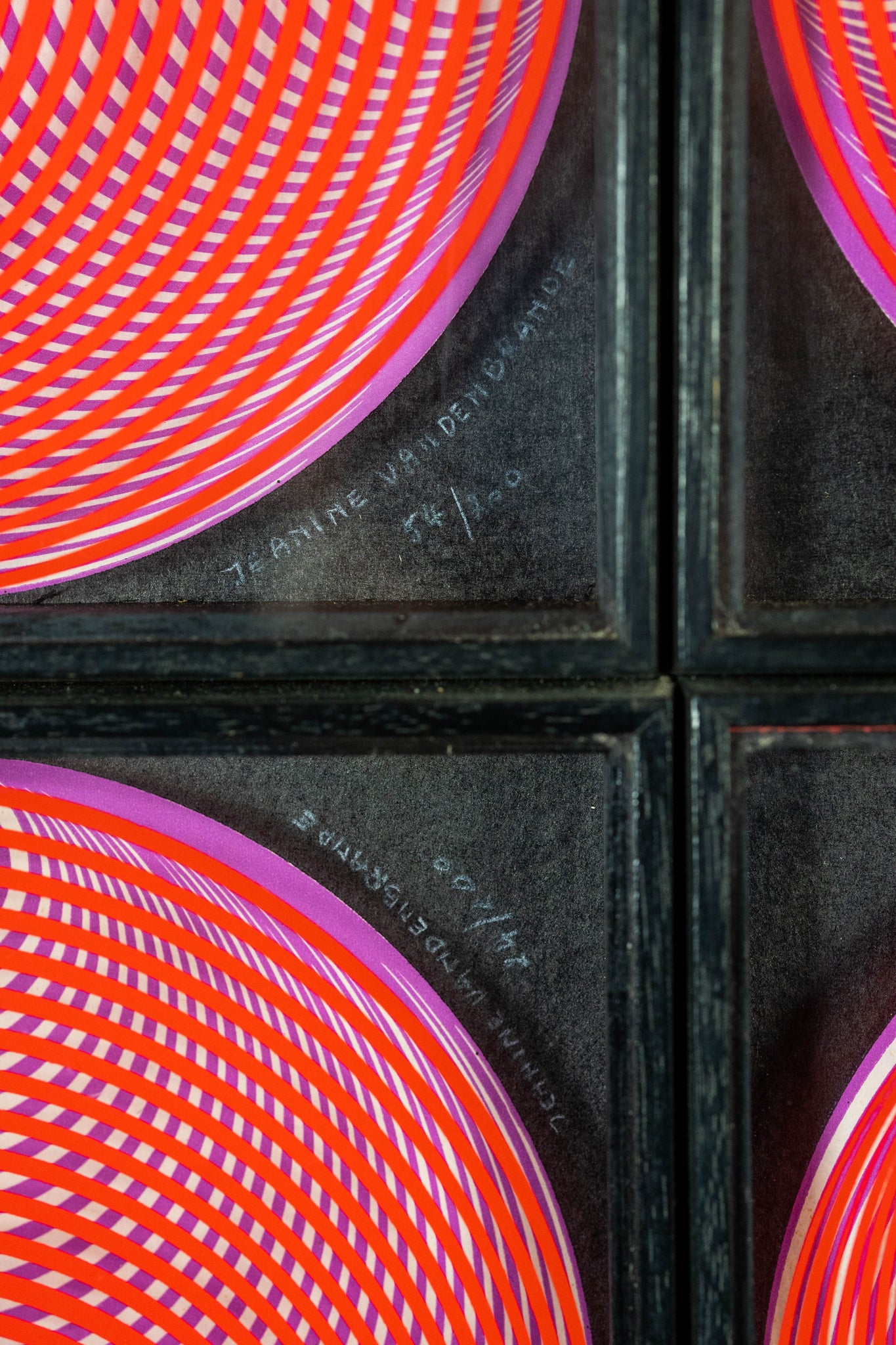 Série de 9 cadres Op Art numérotés et signés Jeanine Vandenbrande