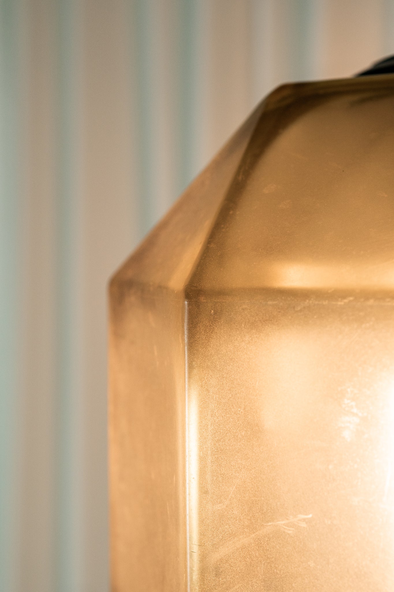 Suspension lumineuse industrielle en Plexiglass