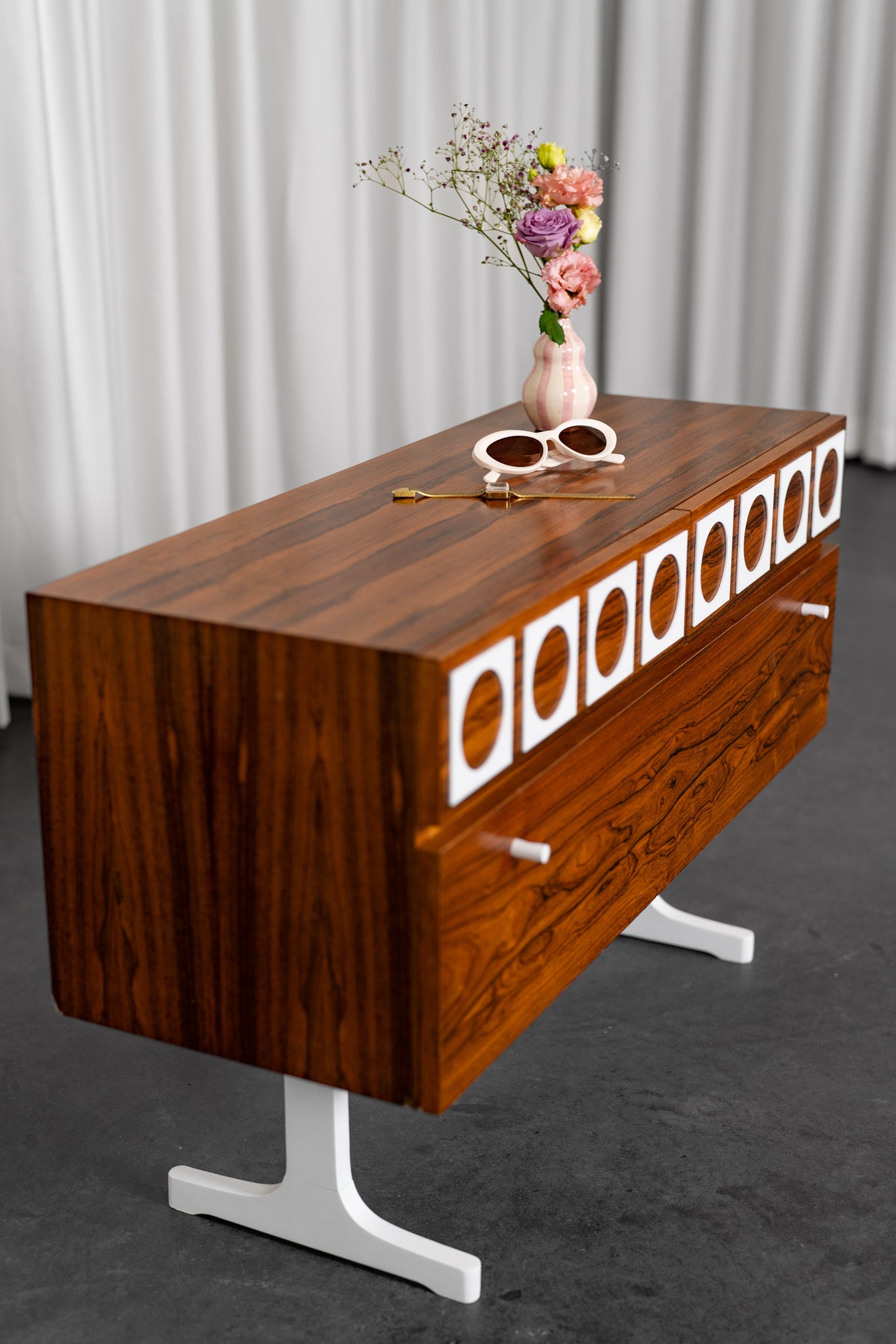 Meuble de rangement Space Age en Palissandre