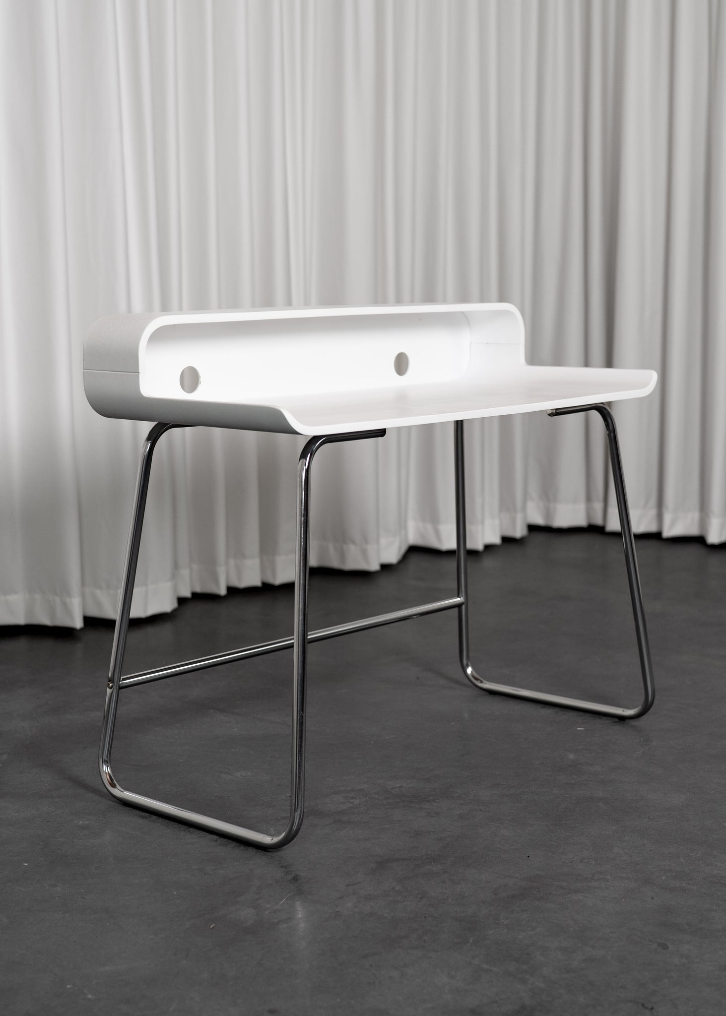 Bureau de style space age
