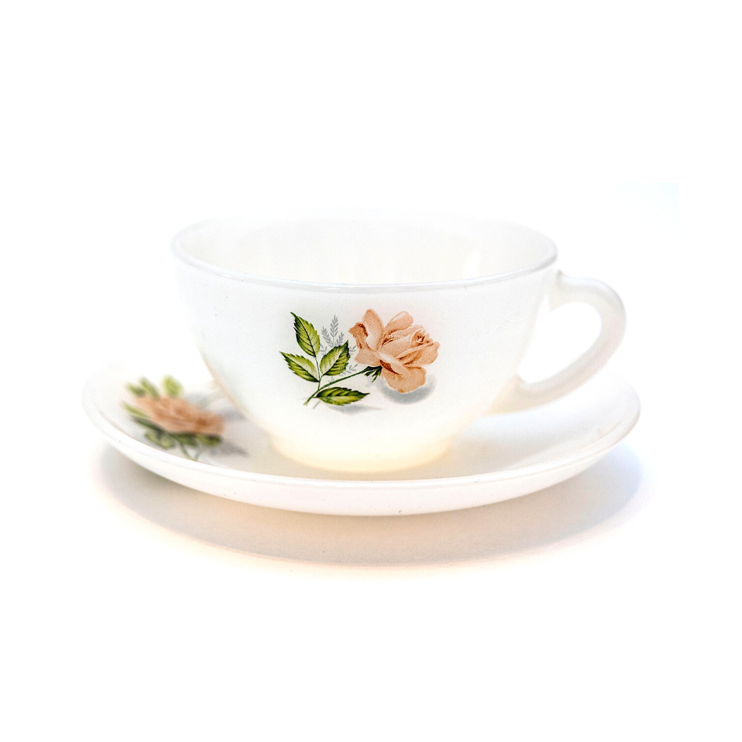 Service à thé/café Arcopal collection rose de France
