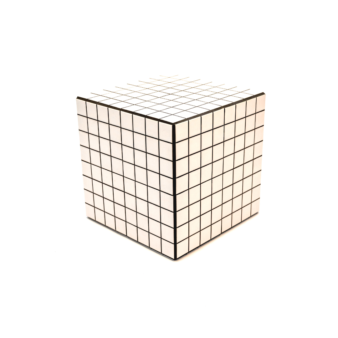 Bout de canapé Memphis - cube à carreaux de céramique blancs