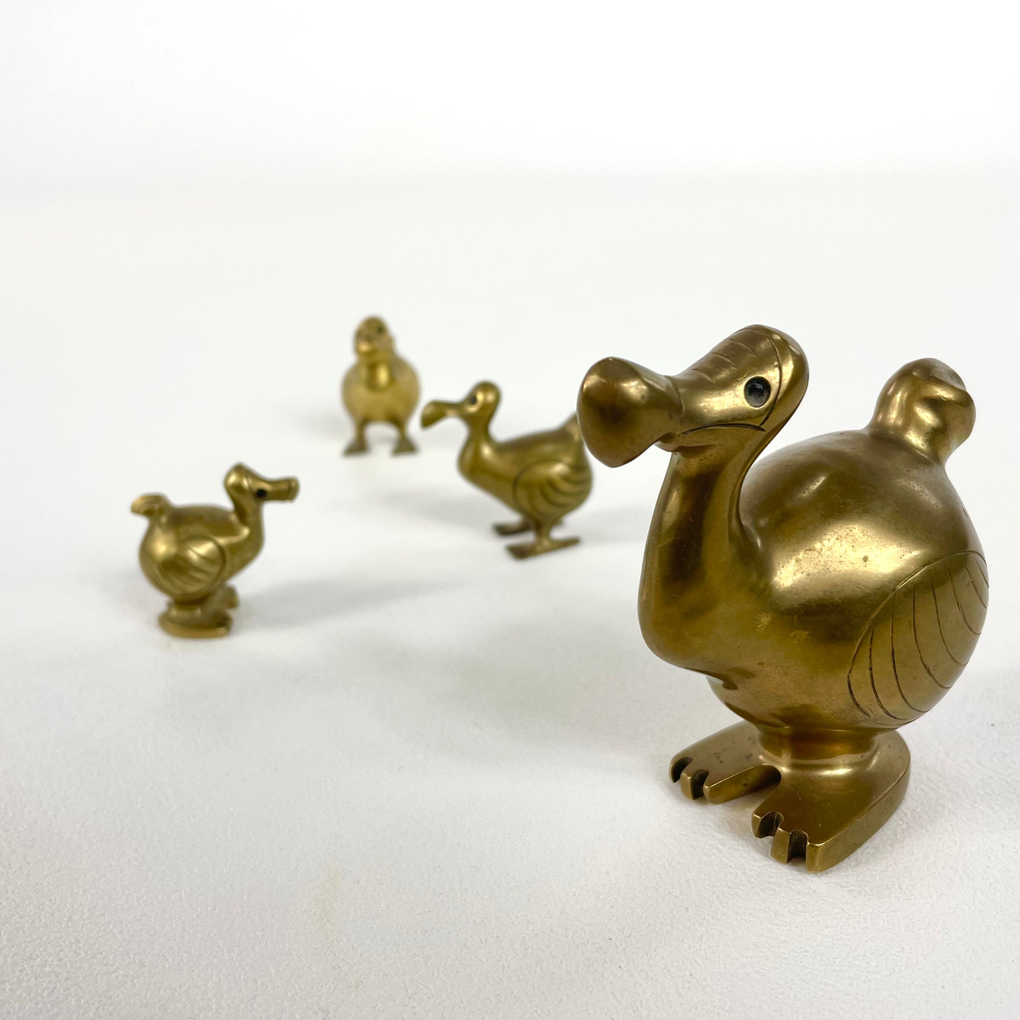 Famille de dodos en laiton