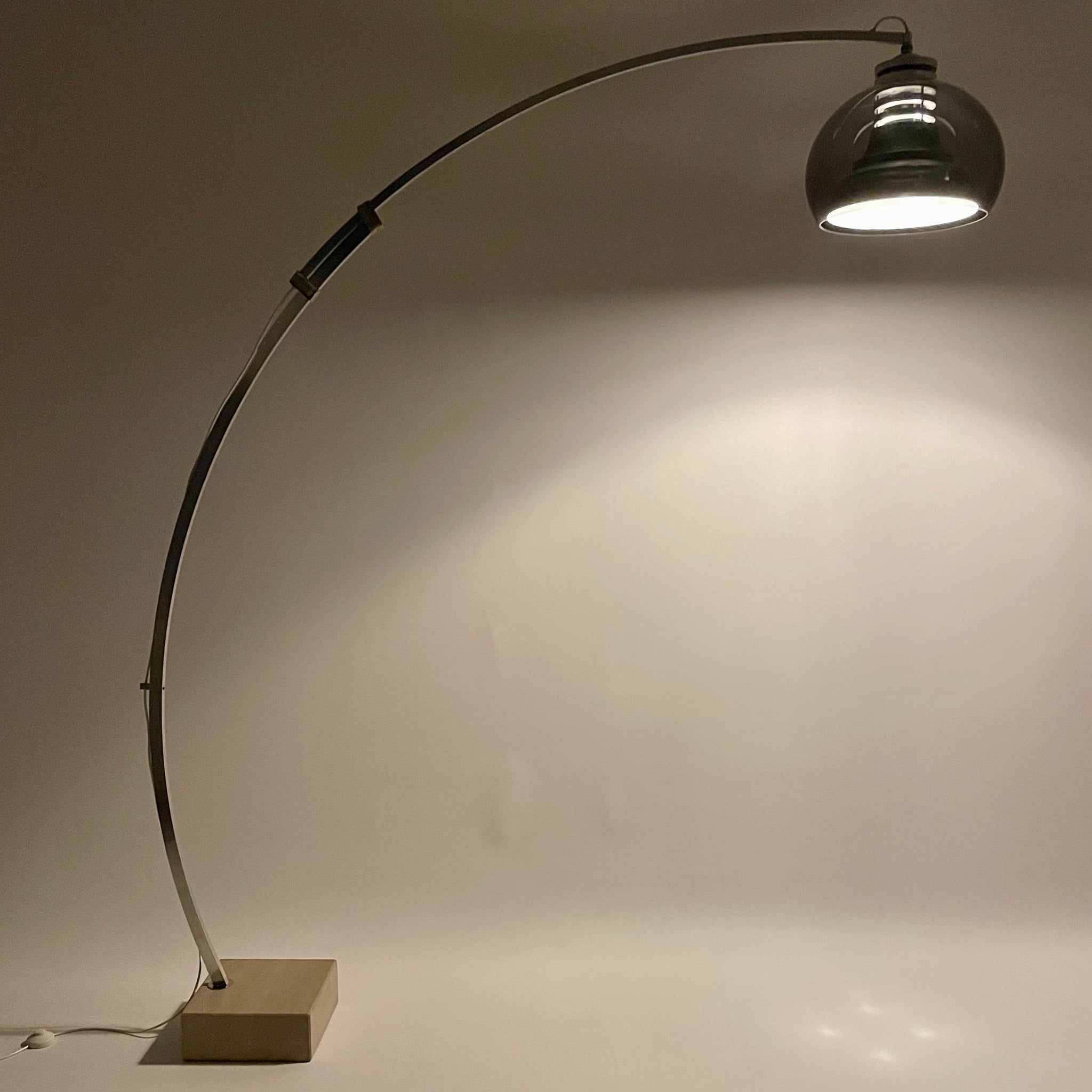 Lampadaire Arc, italie, 1970