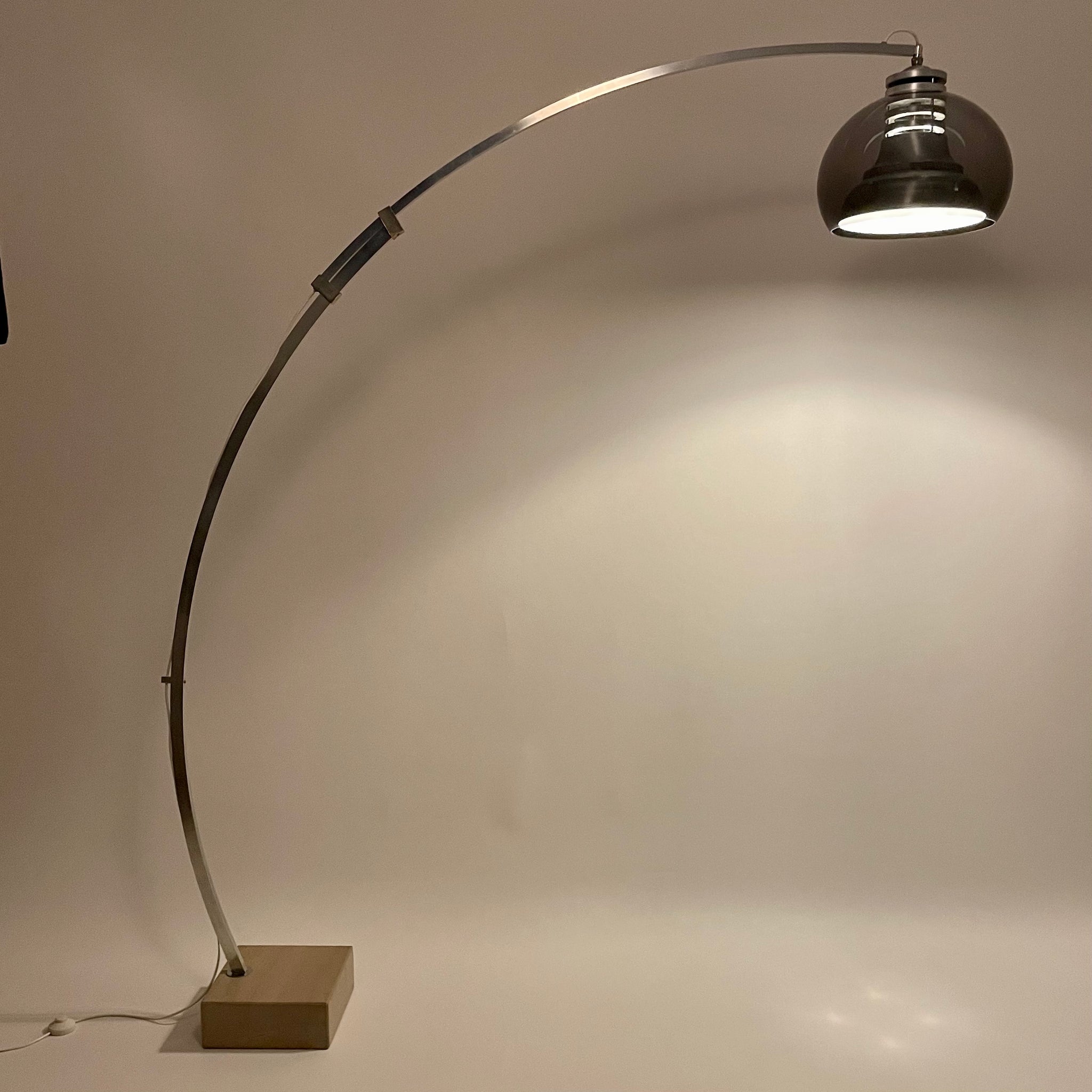 Lampadaire Arc, italie, 1970