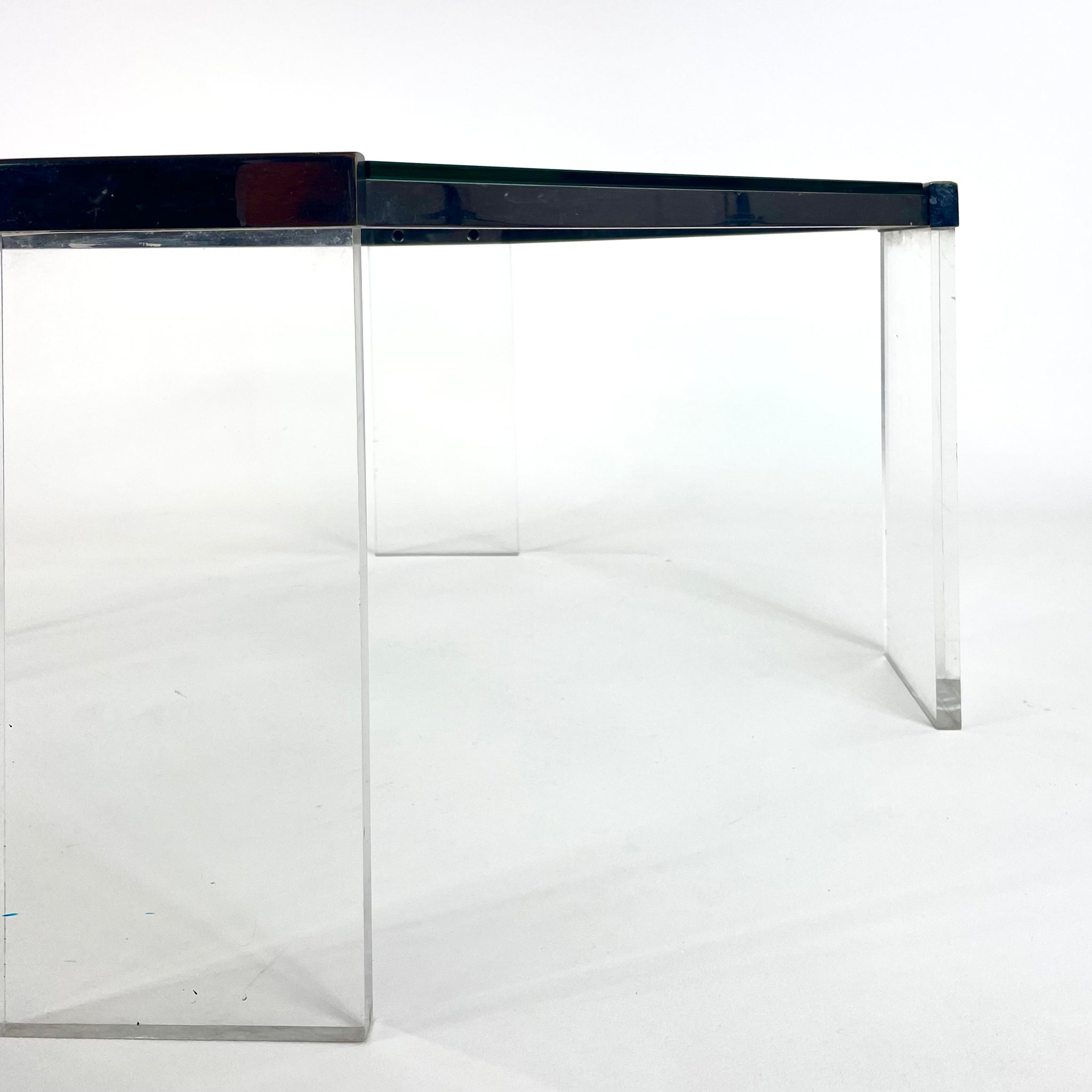 Table basse eightie's verre et Plexiglas